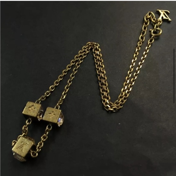 LOUIS VUITTON Collier Gamble Gold Tone Logo Necklace - Picture 8 of 15